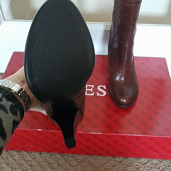GUESS Boots *NWT* - Picture 4 of 4